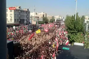 قابهای ماندگار و بینظیر از تشییع امام شهید + فیلم