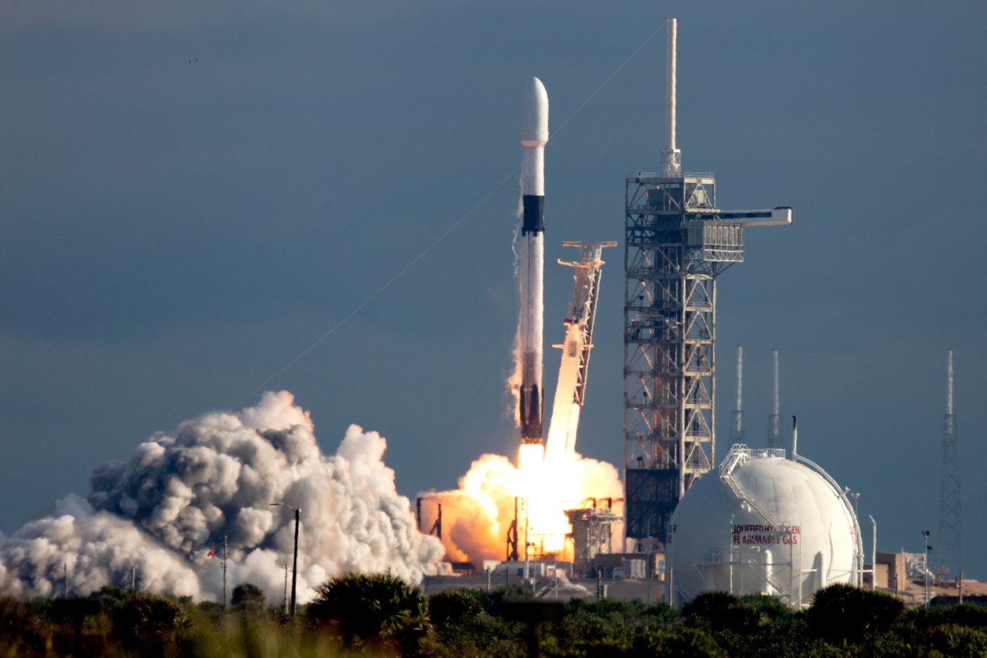 SpaceX در 7 ژوئیه به Nasdaq-100 ملحق می شود. در اینجا معنای این موضوع برای سرمایه گذاران QQQ و QQQM آمده است.