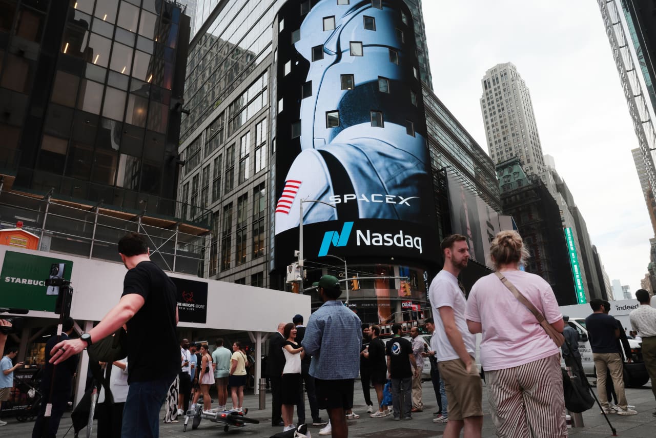Nasdaq-100 بسیار ناپایدارتر از S&P 500 بوده است. اکنون SpaceX را به ترکیب اضافه کنید.