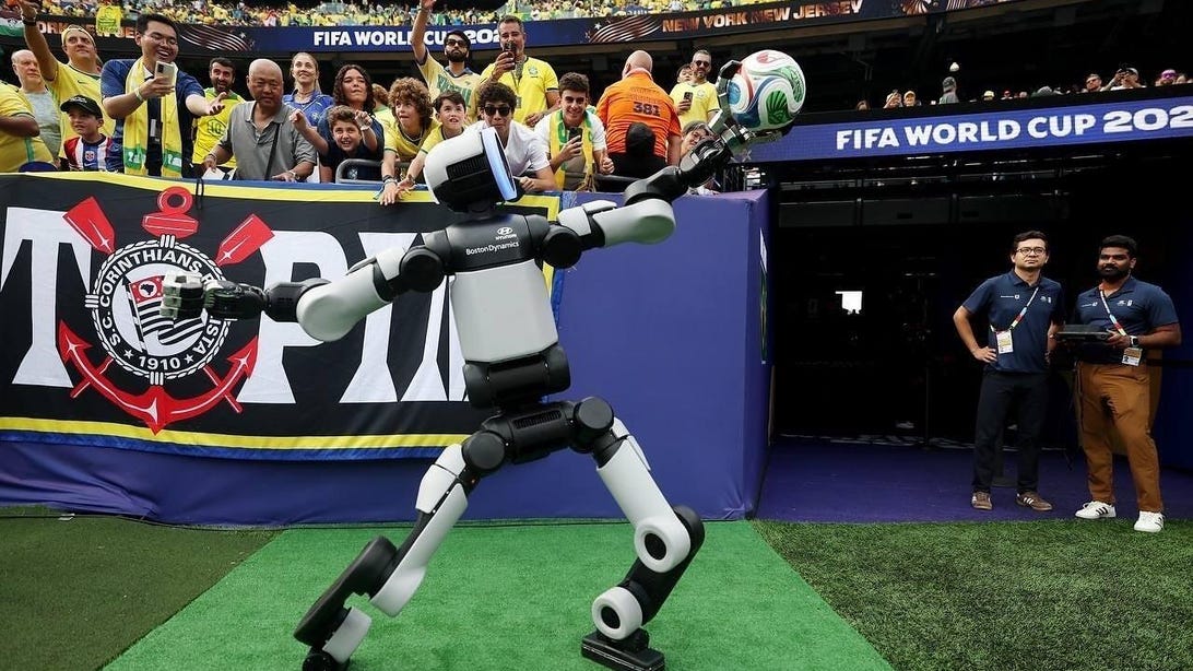 Boston Dynamics چگونه ربات انسان نما Atlas خود را برای جام جهانی مناسب کرد