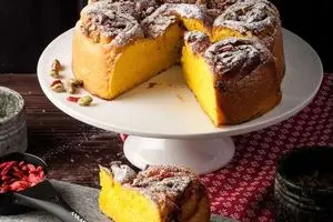 این کیک بوی بهارنارنج میدهد