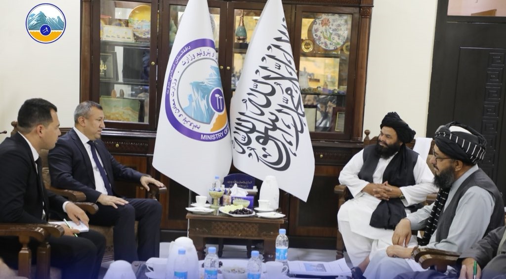 ترکمنستان و افغانستان پیشرفت پروژه خط لوله تاپی را بررسی می کنند