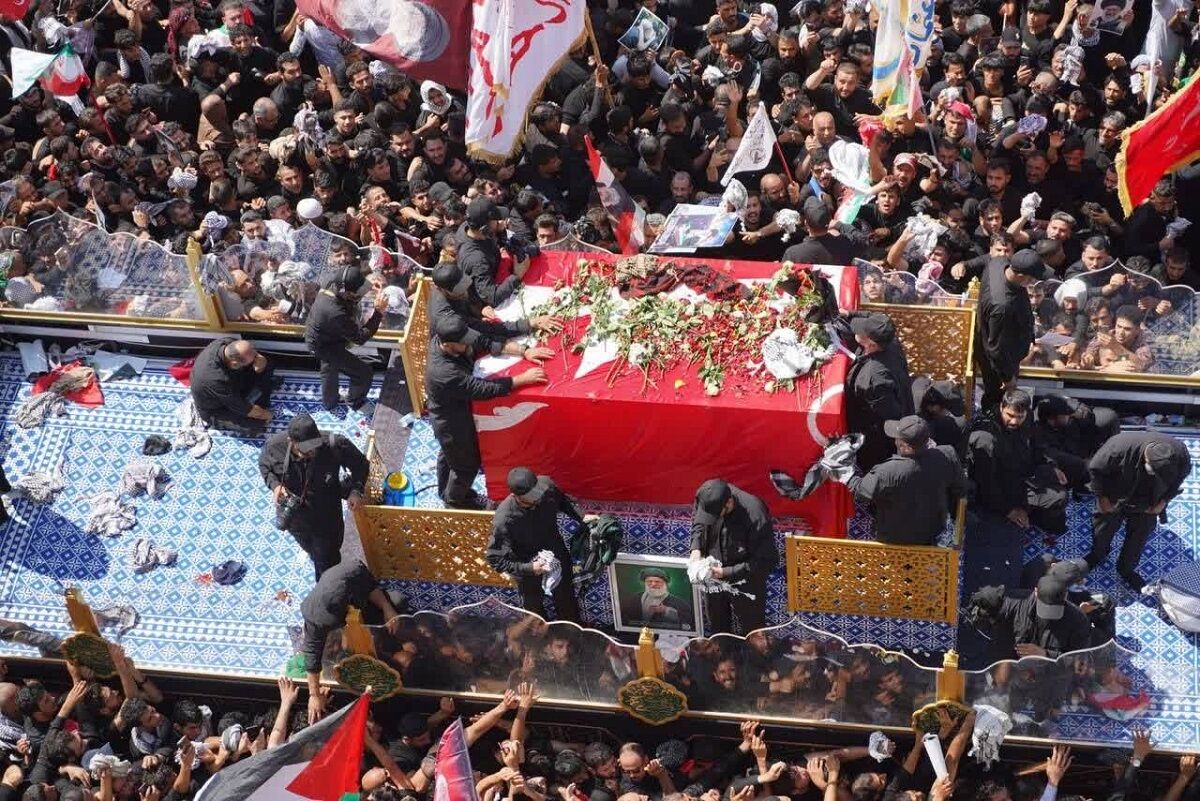 طلوع سرخ در ایوان نجف؛ رجعت «امام شهید» به آستان «پدر»