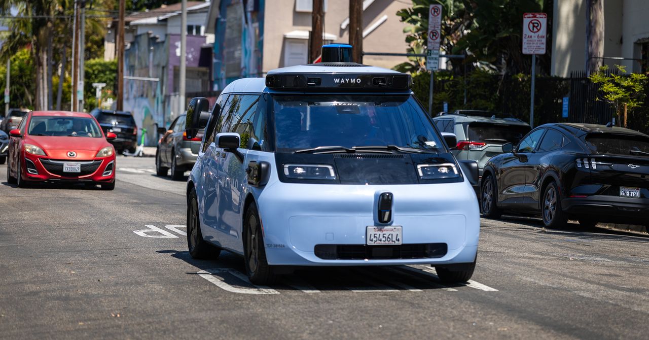 سواری رایگان Waymo در کالیفرنیا؟ شما می توانید از یک دمدمی مزاج نظارتی تشکر کنید