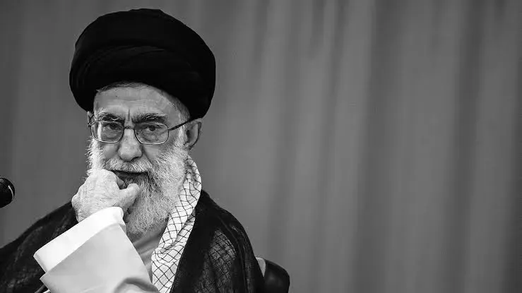 کیهان: رهبر ما نه بَدَل داشت نه مخفیگاهی
