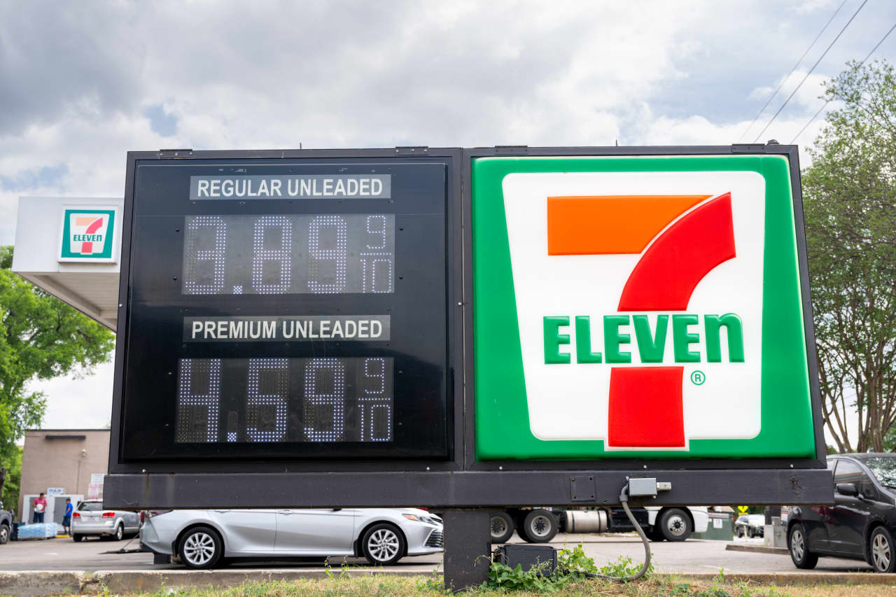 7-Eleven از افزایش قیمت بنزین در سه ماهه گذشته در ایالات متحده 349 میلیون دلار به دست آورد.