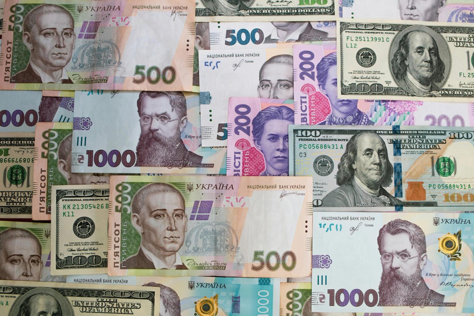 معامله گر کریپتو استراتژی HODL افسانه ای را برای شرط بندی فارکس EUR/USD اعمال می کند