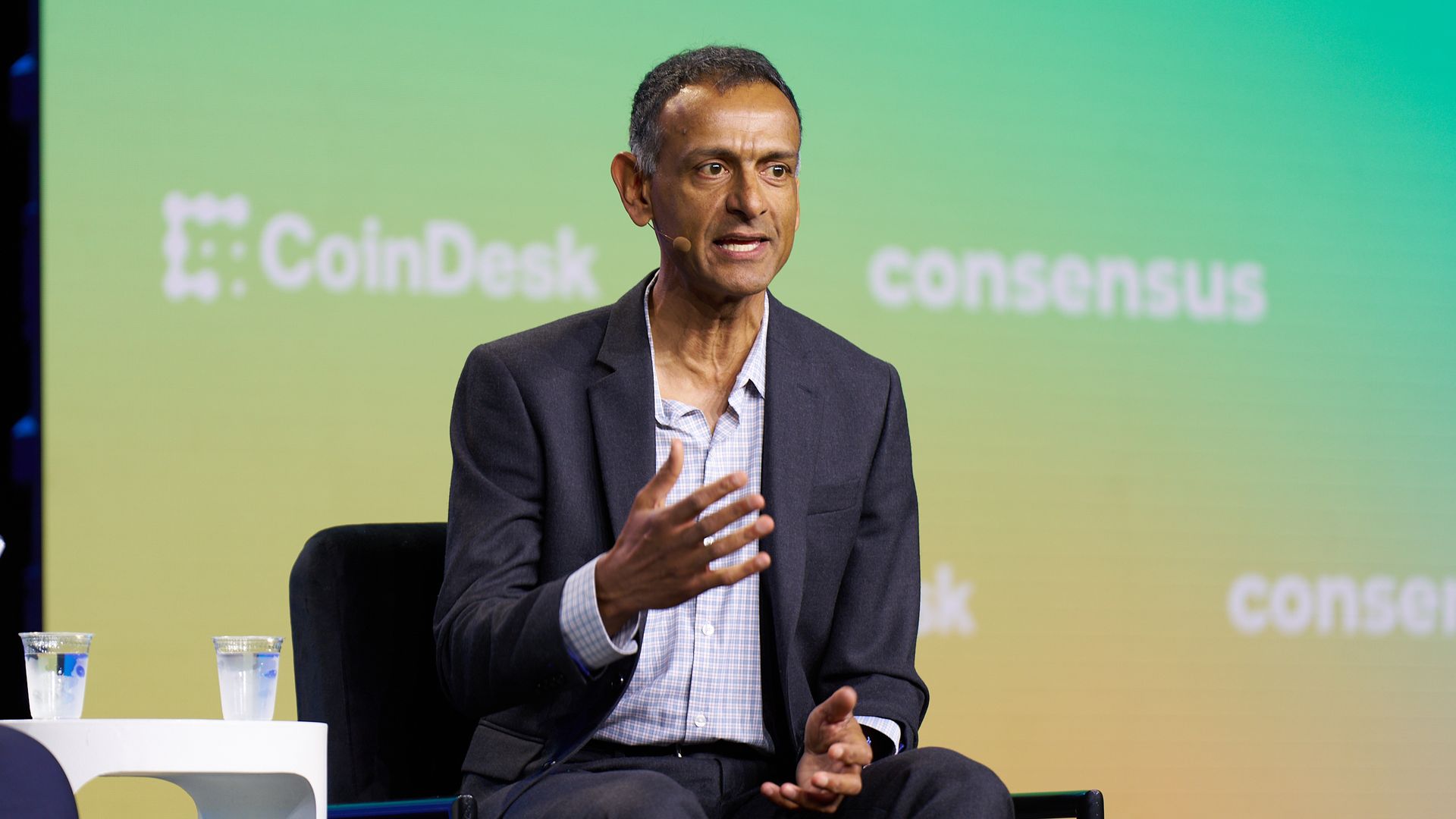 با پایان یافتن مبارزه SEC، مدیر ارشد حقوقی Coinbase، گروال، به کار خود ادامه میدهد و سایرین مجدداً منصوب میشوند