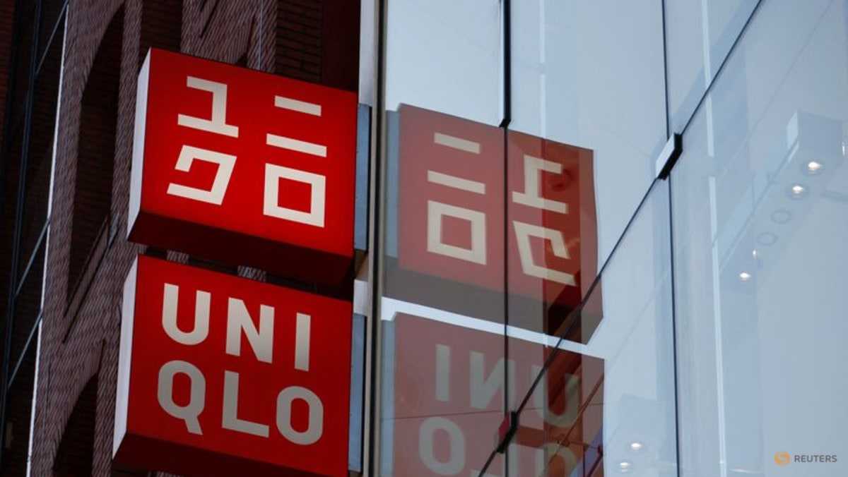 سهام خرده فروشی سریع در توکیو پس از نتایج اپراتور Uniqlo کاهش یافت، هشدار ین