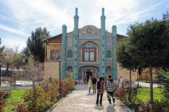 پرسشی بیپاسخ در بجنورد؛ چه کسی به حریم آینهخانه مجوز داد؟