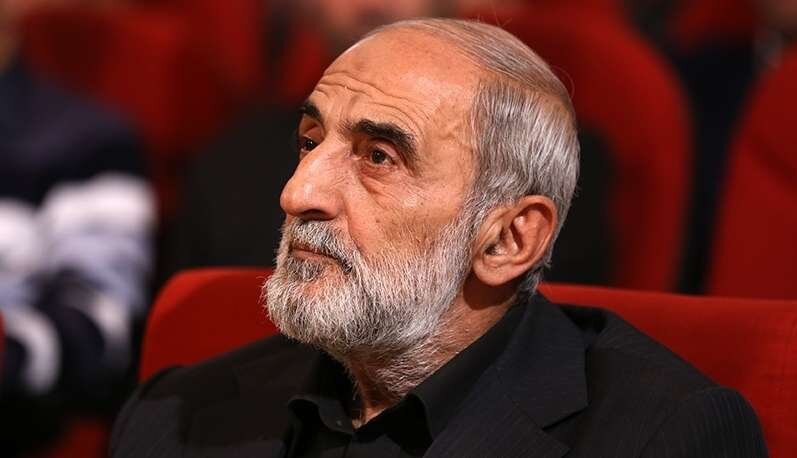 ببینید | شریعتمداری روی آنتن زنده تلویزیون: باید یکی از خواستههای ایران در تفاهمنامه، تحویل ترامپ باشد!