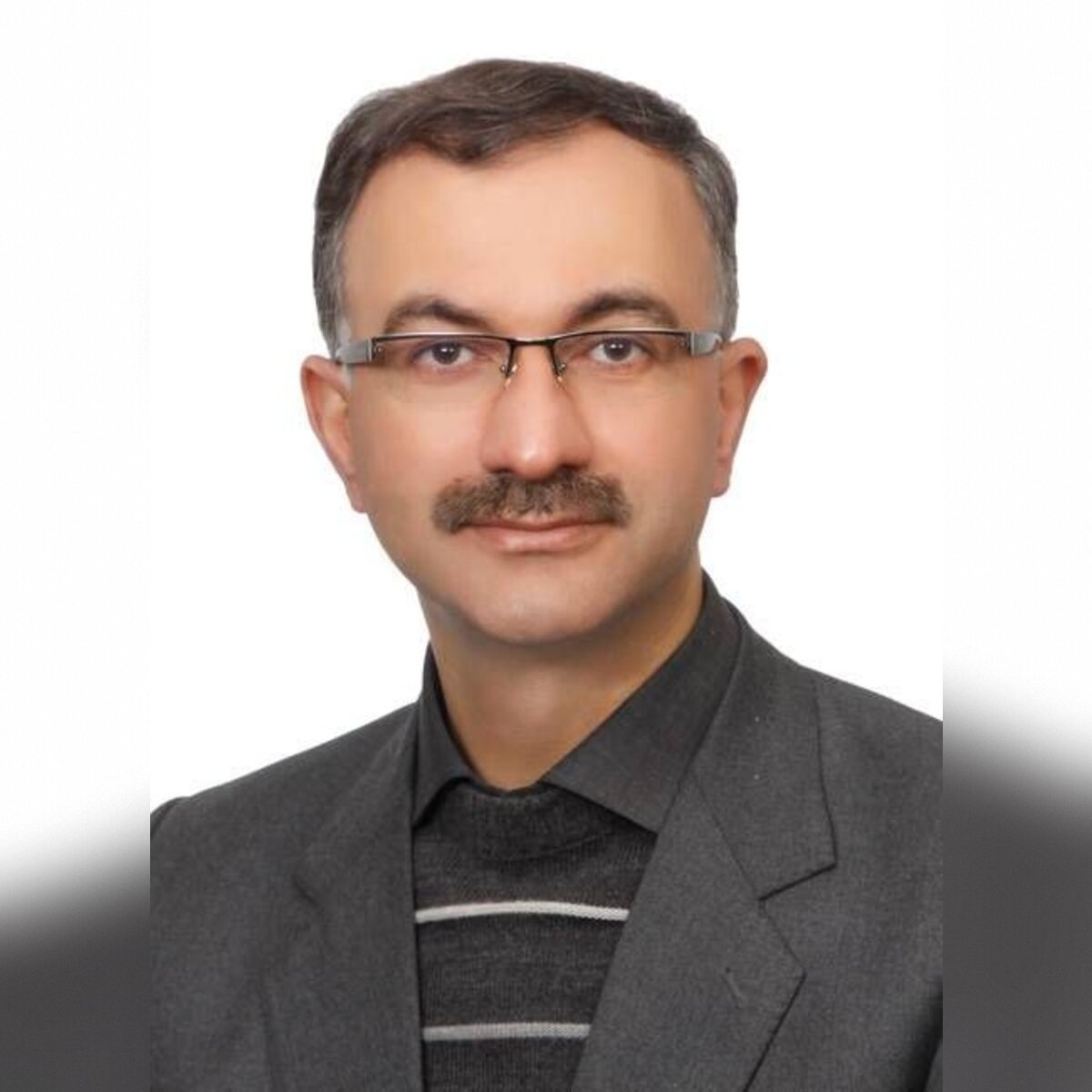 از سخنرانی در دانشگاه فردوسی تا صدای خوشی که فقط در جلسات ادبی رها میشد/ یادِ یار