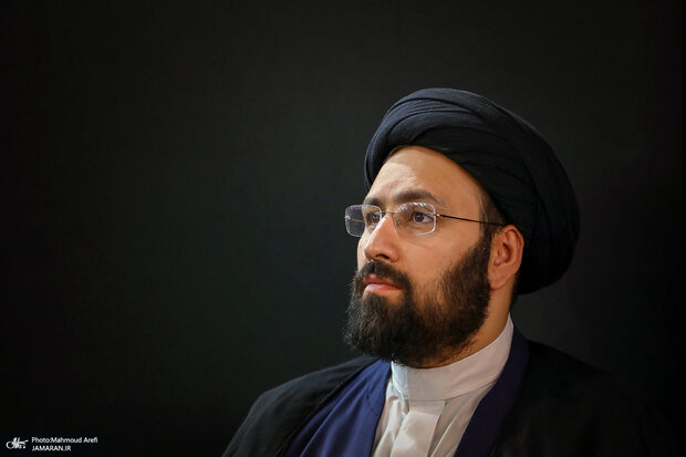 ببینید | علی خمینی: تا وقتی که رهبری معظم انقلاب در مورد پایان تجمعات چیزی نگویند، تجمعات خیابانی ادامه خواهد داشت