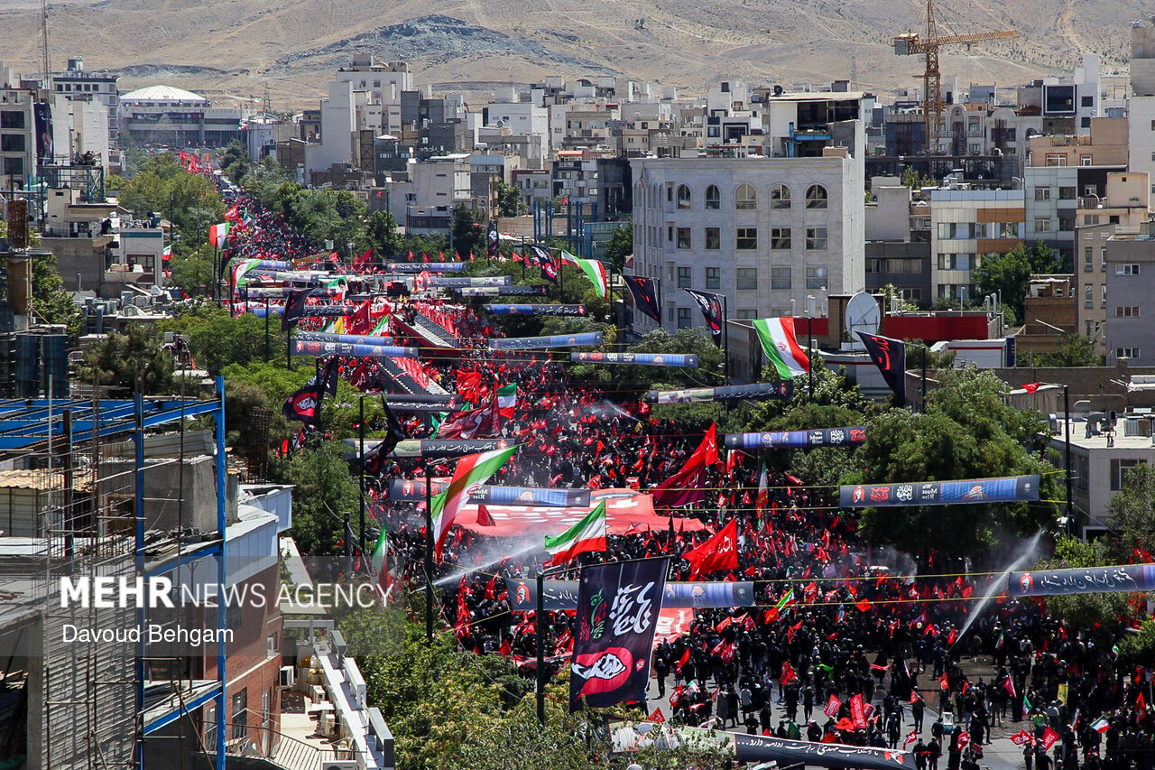 تشییعی که روایت رسانههای دشمن را به خاک سپرد