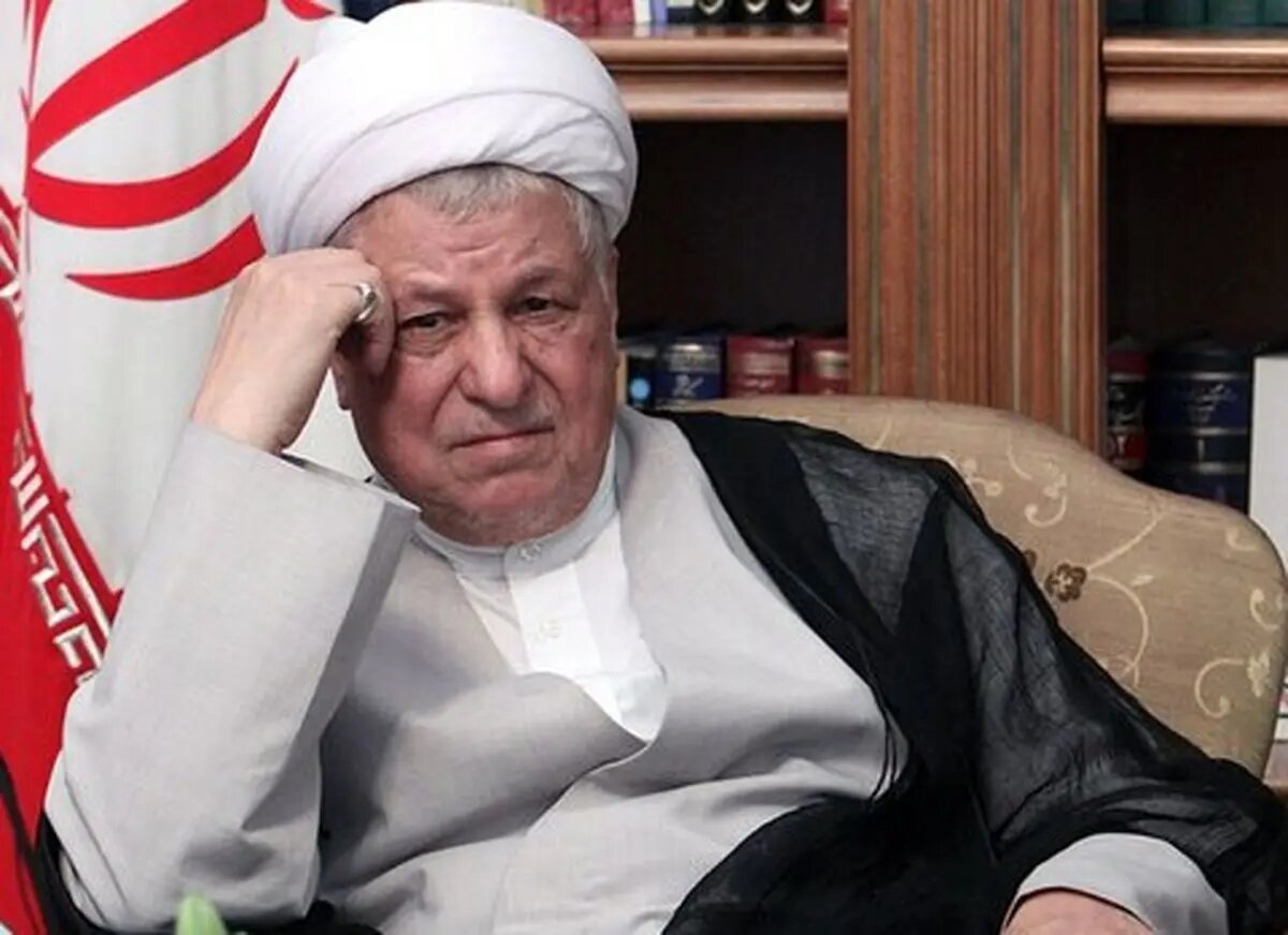 خاطرات هاشمی: آقای سیدجواد طباطبایی برای حل مشکلی که با بانک ملی ایران دارد، استمداد کرد