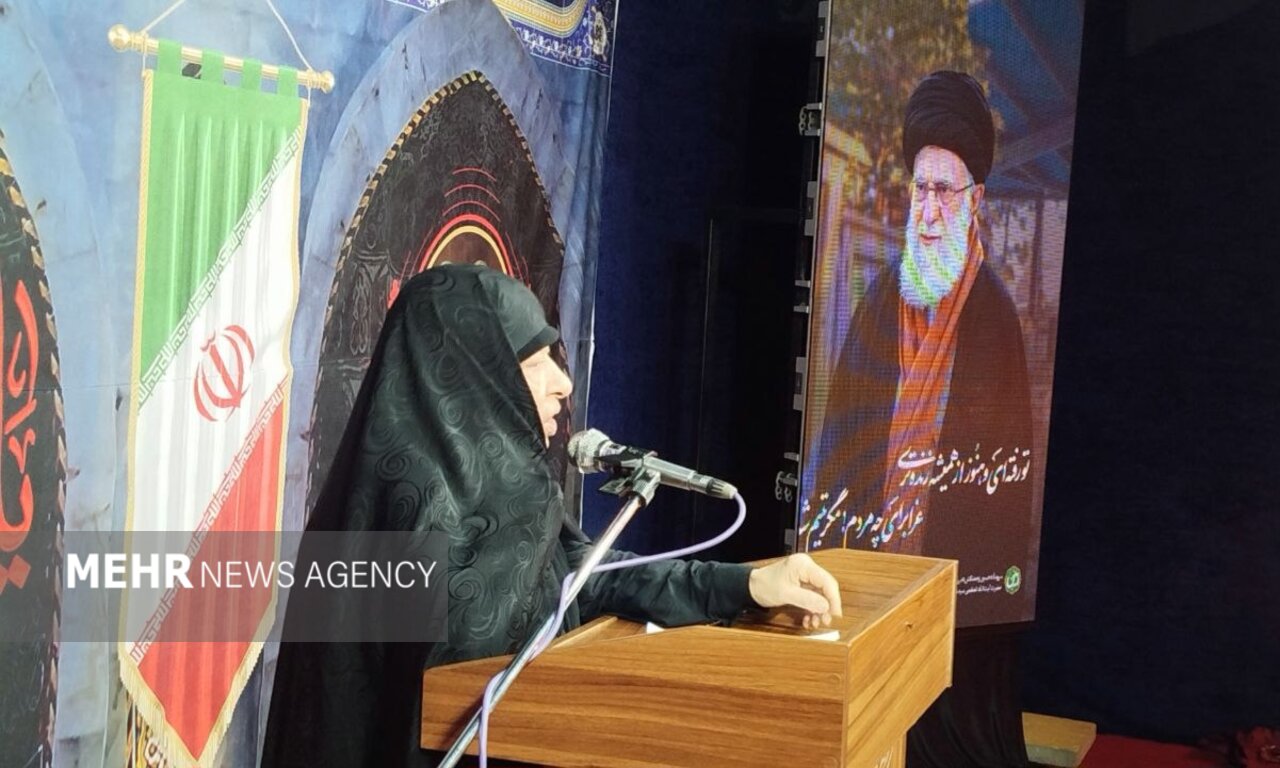 همسر شهید انصاری: اطاعت از رهبری رمز عبور از دشواری ها است