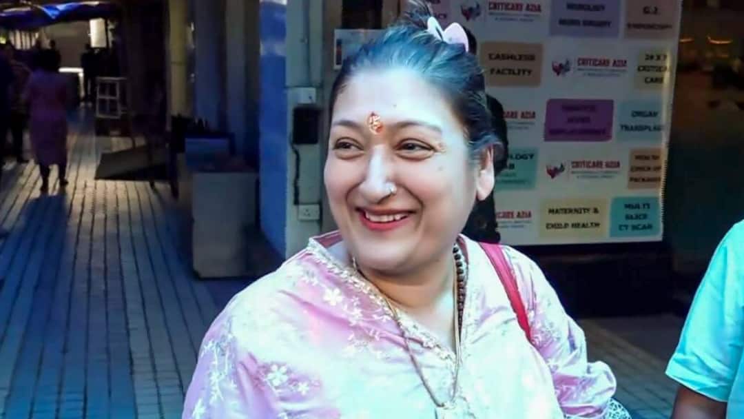 Sunita Ahuja اولین حضور در بالیوود را با پسر یاش در فیلم Ektaa Kapoors تایید کرد.