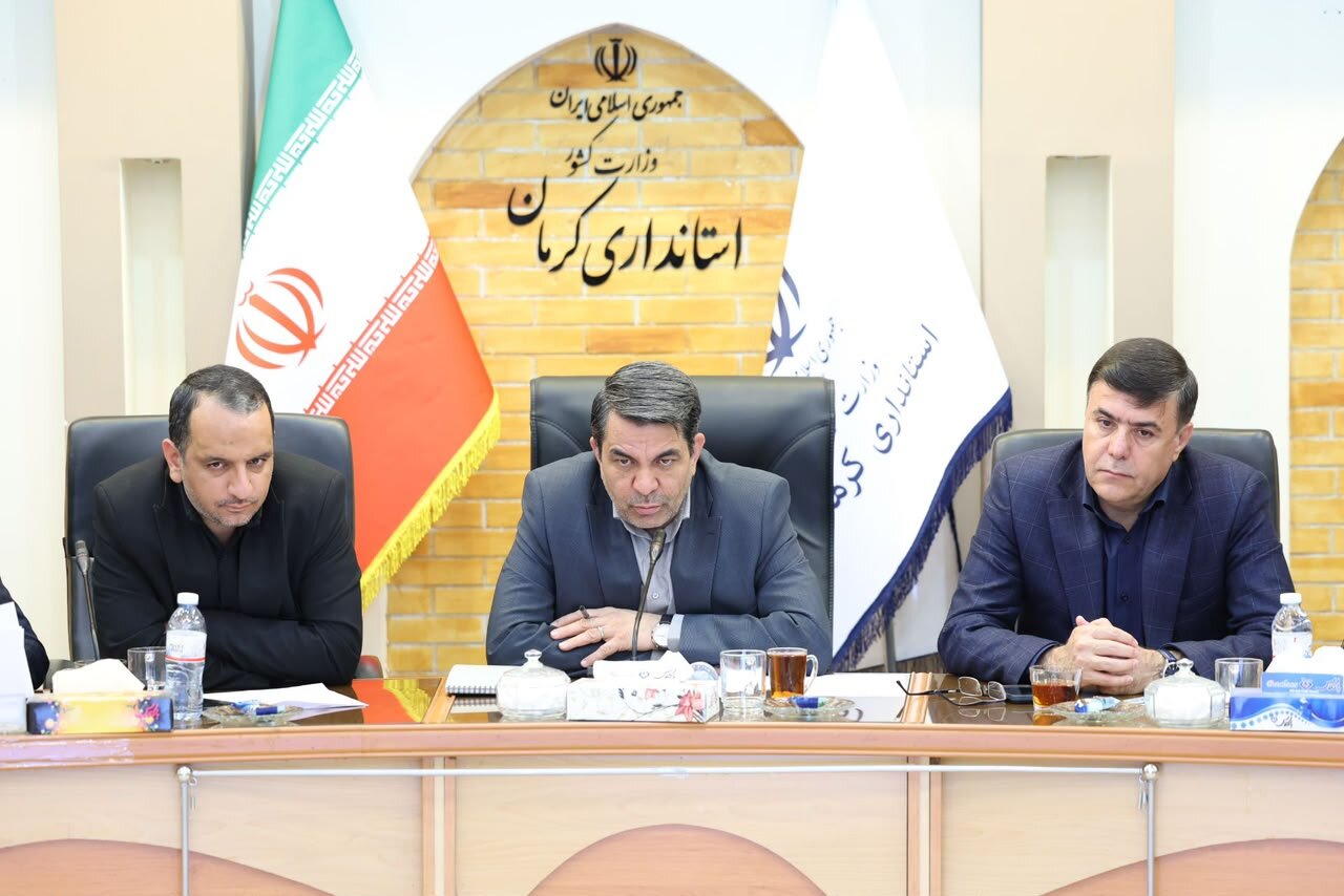 لزوم سرمایه‌گذاری منابع جدید بانکی در توسعه صنایع معدنی/تأکید مجلس بر حفظ حقوق شهرستان‌ها