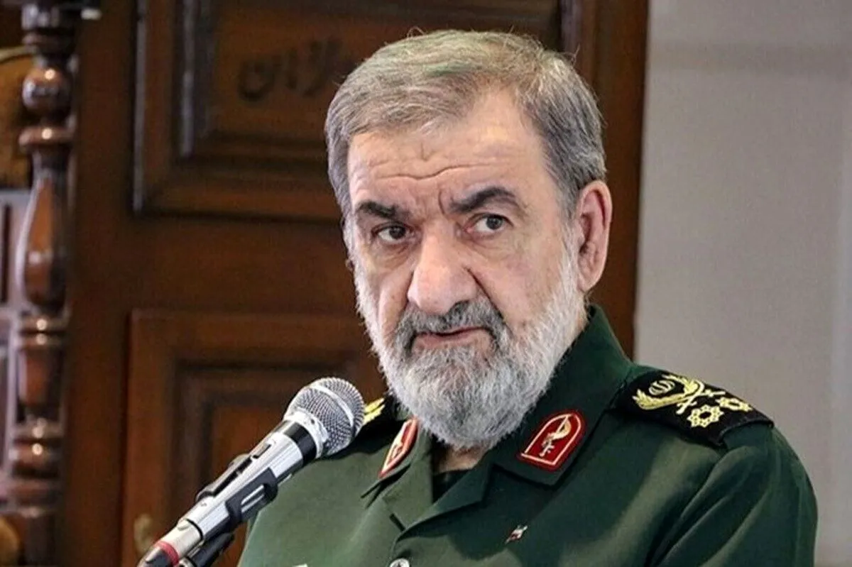 محسن رضایی: تنگه هرمز را حفظ میکنیم؛ این گذرگاه عامل بازدارندگی است