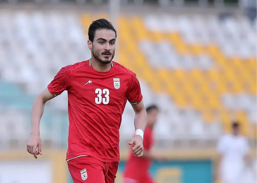 رونمایی رسمی از کسری طاهری تا ساعاتی دیگر/ فوری: رضایتنامه خرید پرسپولیس صادر شد