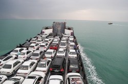 جابهجایی یکهزار و ۶۲۰ دستگاه خودرو در مسیر دریایی کیش طی هفته گذشته
