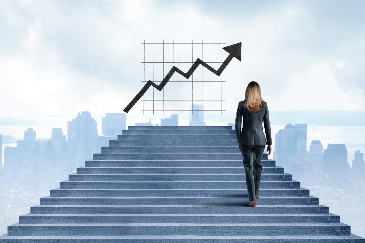 برای اینکه از نظر مالی مستقل باشید لازم نیست ثروتمند باشید. در اینجا نحوه کنترل پول خود آورده شده است.