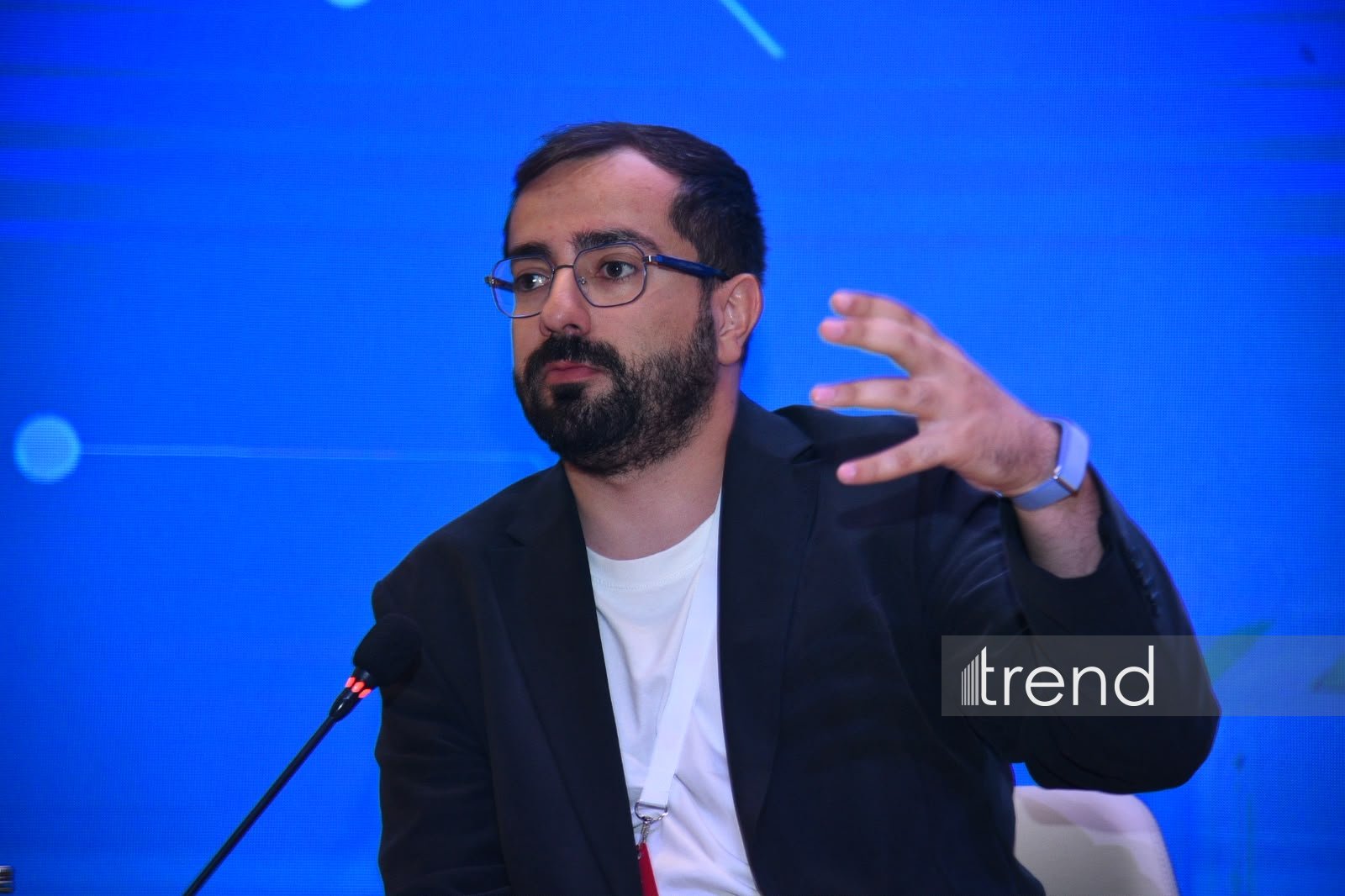 فرید پرداشوناس می گوید هوش مصنوعی نمی تواند جایگزین خلاقیت انسان در روزنامه نگاری شود