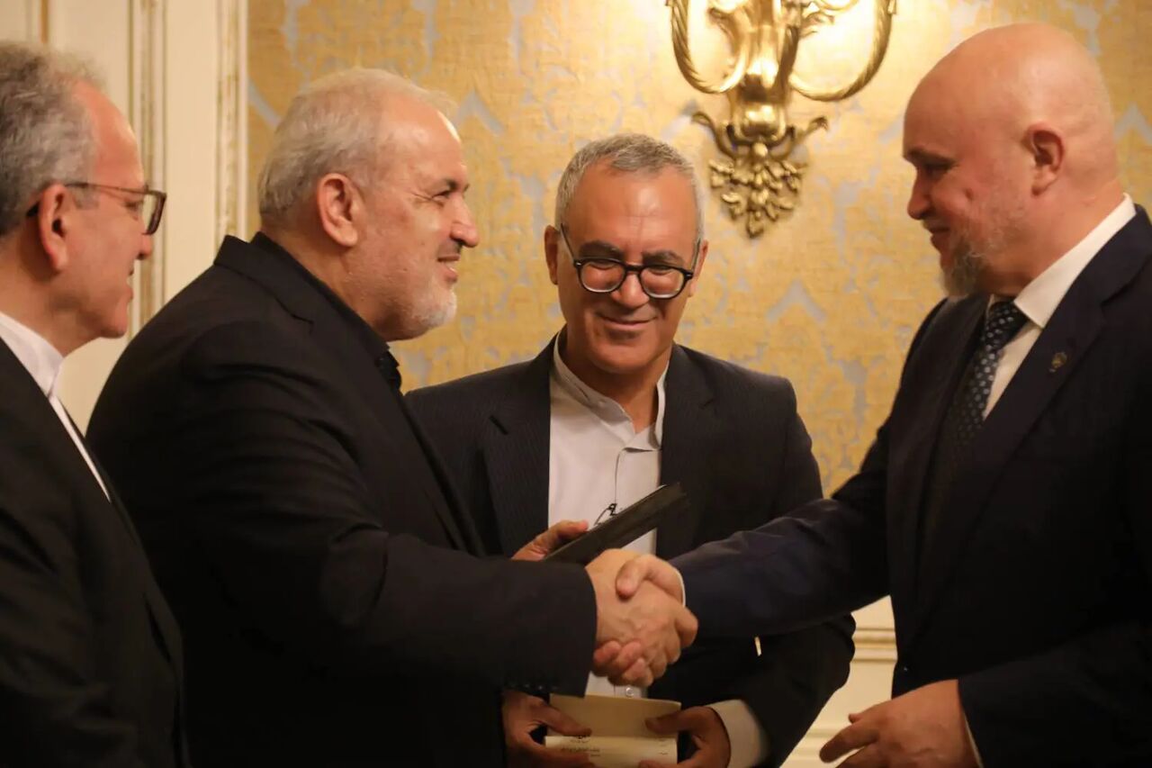 ایران به واردات برق روسیه از طریق آذربایجان توجه دارد