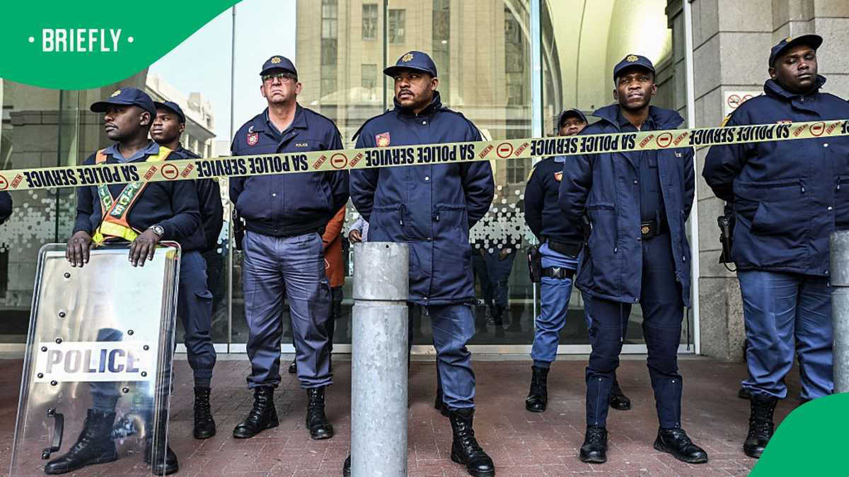 SAPS تیم کاری را برای بررسی قتل رهبر مارس و مارس تشکیل می دهد