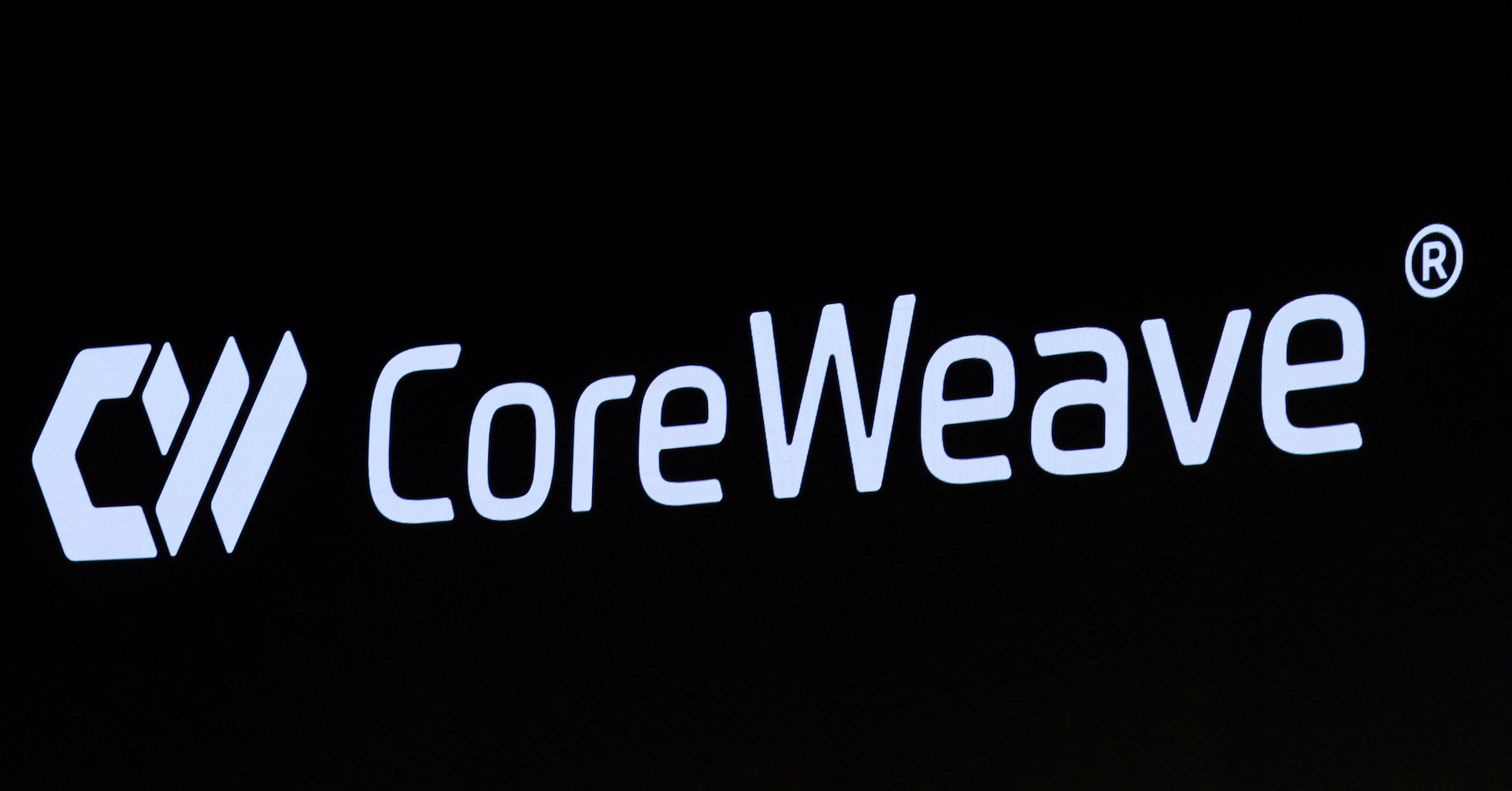 شرکت ابری هوش مصنوعی CoreWeave کتاب راهنمای وال استریت را بررسی می کند تا ریسک قیمت تراشه حافظه را پوشش دهد