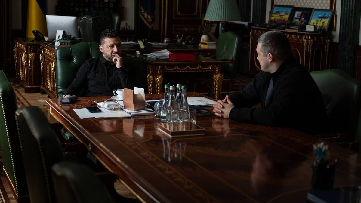 نیوزفلش: Zelenskyy احتمالاً مؤثرترین وزارت دفاع را اخراج می کند