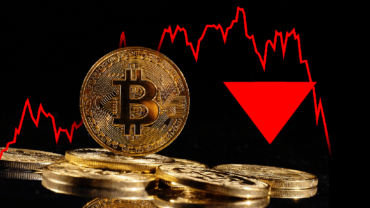پس از سخت ترین ماه خود در دو سال اخیر، این دارایی دیجیتال با مسیر نامشخصی روبرو می شود