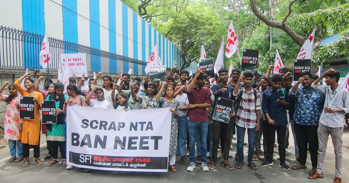 مالک کوچینگ 5 میلیون روپیه به عضو پانل NTA برای سوالات NEET پرداخت کرد: CBI