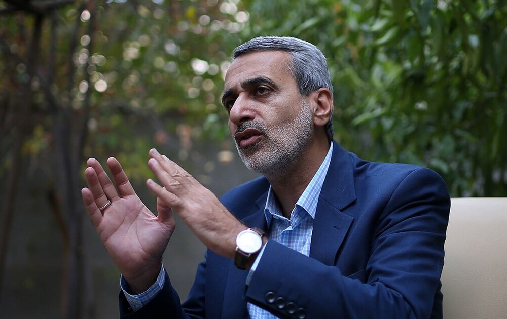 نماینده مجلس: با برنامهریزی قرارگاه خاتم و همکاری سایر نهادها، اقدامات برای عقب راندن نیروهای آمریکایی از منطقه در حال اجراست/ جاسوسی آژانس از ایران؟