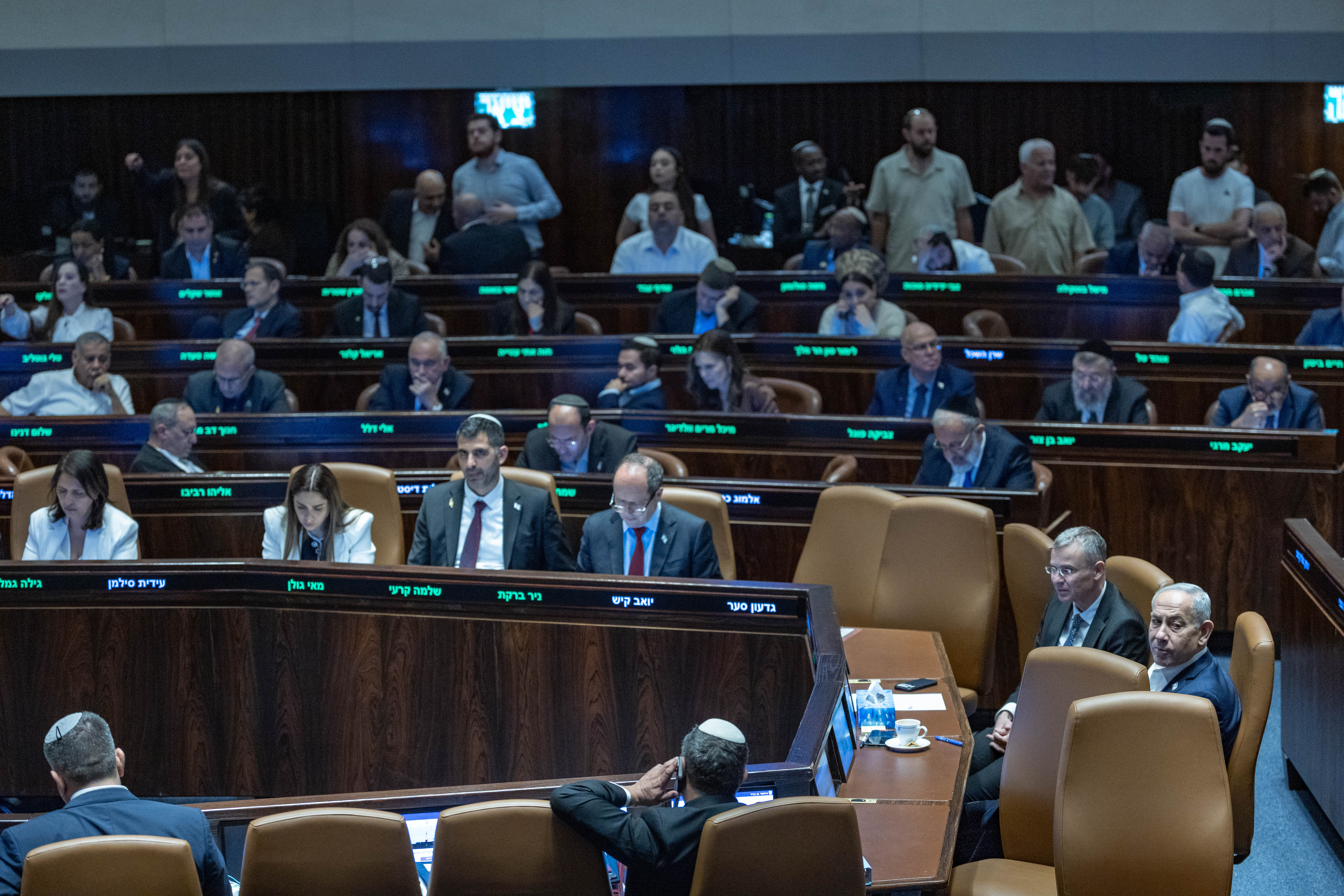 لایحه انحلال کنست به اتفاق آرا تصویب شد و رسما تعطیلات انتخابات آغاز شد
