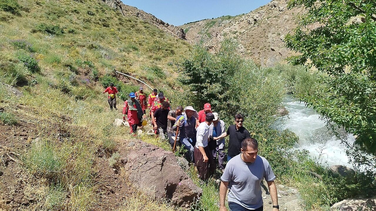 پیکر بانوی استاد دانشگاه مفقود شده در آبشار سولهدوکل بعد از ۸ روز جستوجو پیدا شد