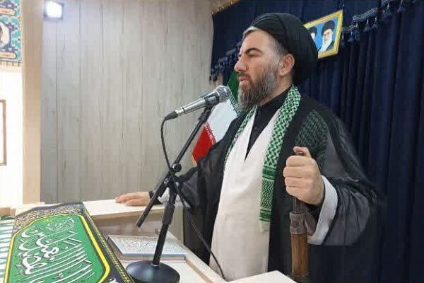 امام جمعه گیلانغرب: اسلام دین اجتماع و تشکیل جبهه واحد مومنان است