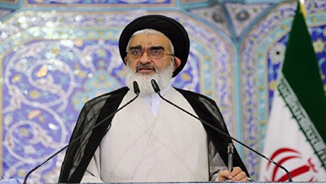 صلح واقعی زمانی پایدار است که دشمن هزینه تجاوز را سنگین ببیند / ملت ایران از مسیر مقاومت عقبنشینی نمیکند