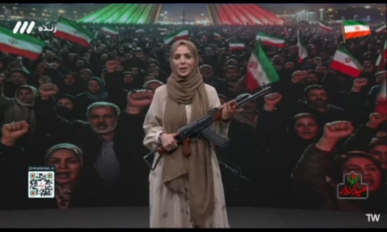 ببینید | کنایه مجری زن تلویزیون به طرفداران پهلوی: به شما نمی‌رسه!