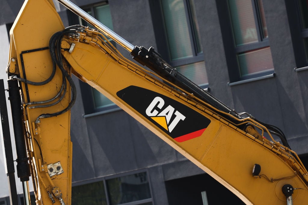 کاترپیلار (NYSE: CAT) اکنون 11 درصد از داو را تشکیل می دهد. آیا تقسیم سهام ممکن است قبل از پایان سال اتفاق بیفتد؟