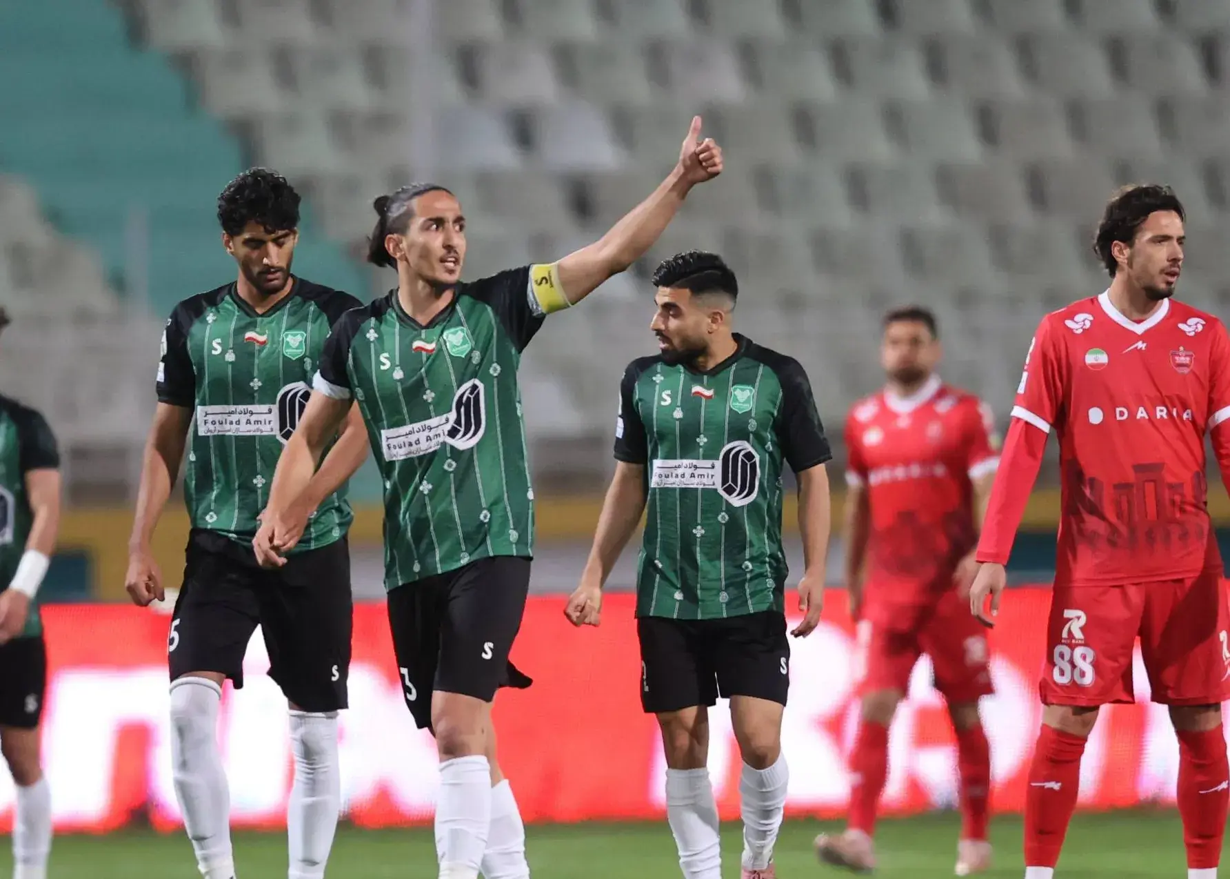 چهار بازیکن از خیبر رفتند، آب از آب تکان نخورد!