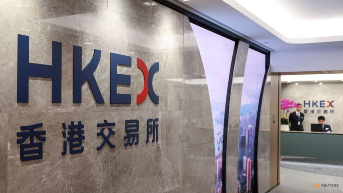 HKEX ساعات معاملاتی را برای افزایش دسترسی به بازار بررسی می کند