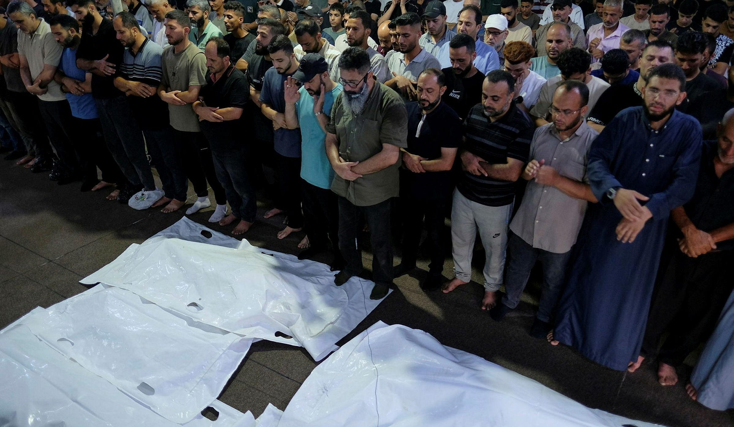اسرائیل از توضیح دلیل حمله غزه که منجر به کشته شدن یک خانواده پنج نفره شد، خودداری کرد