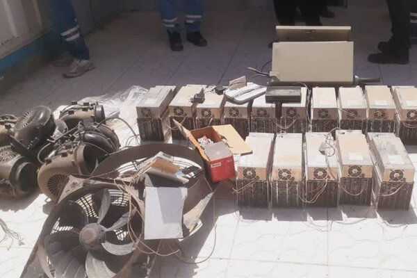 کشف ۹ دستگاه ماینر غیرمجاز در یک واحد مسکونی بندرلنگه