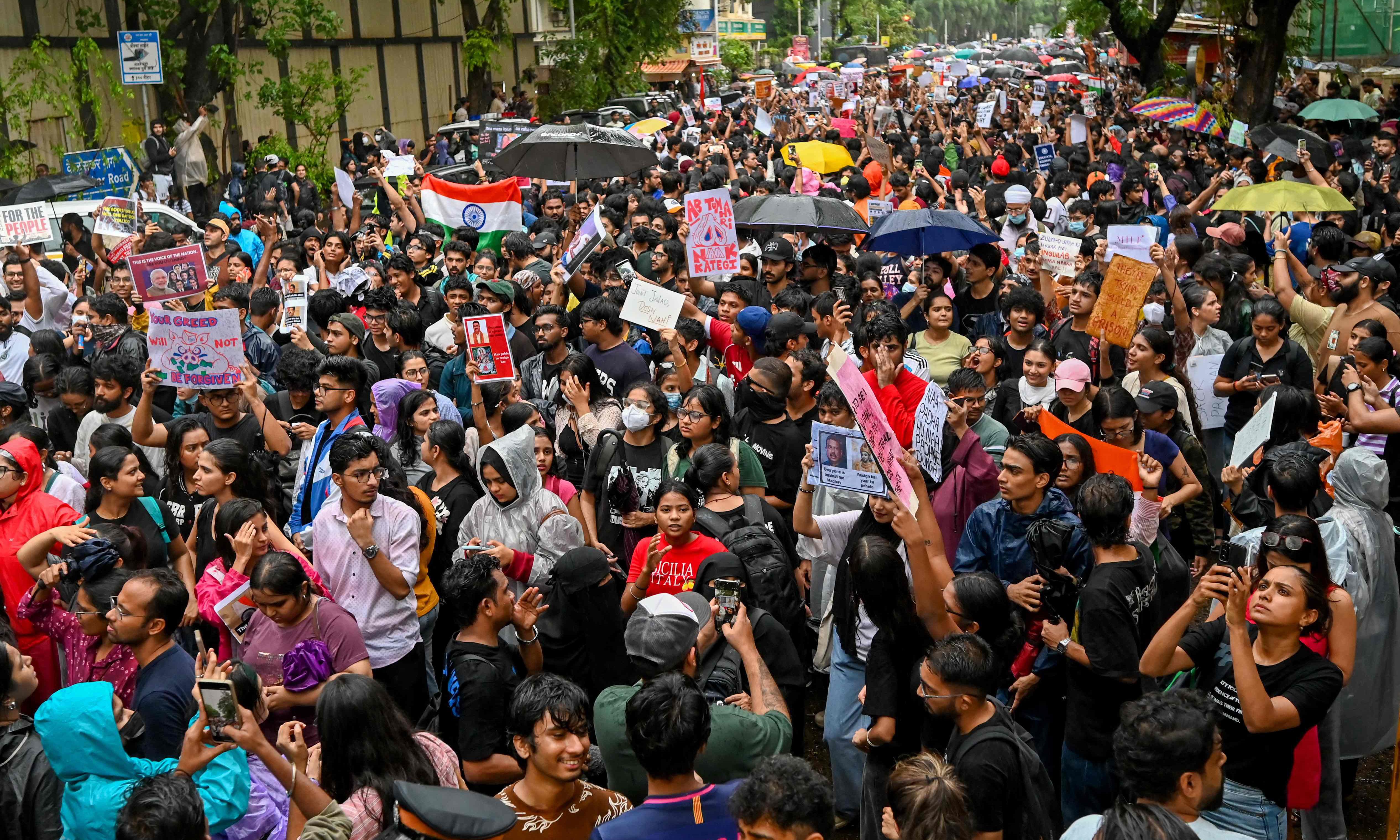 تمرکز بر مطالعات، نه تحریکات: دانشگاه ها برای دانشجویان مشاوره دریافت می کنند