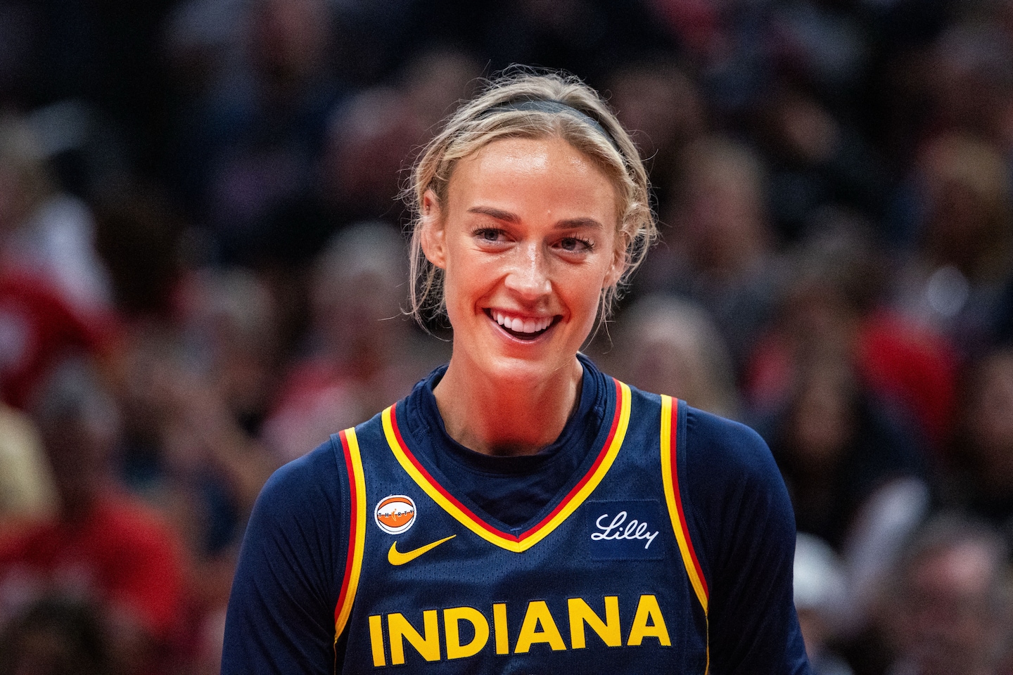 سوفی کانینگهام، بازیکن WNBA، صحبت در مورد ورزشکاران ترنس را متوقف نخواهد کرد