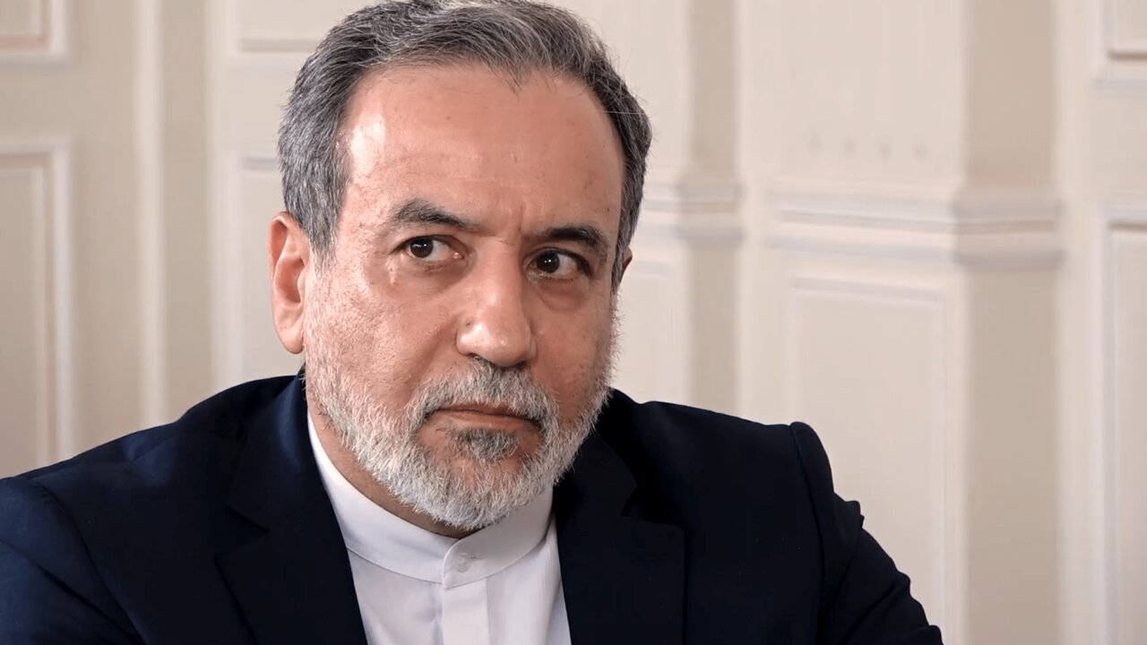 هشدار عراقچی درباره تهدید جدید ترامپ | به محض اینکه مصادره اموال دیگران عادیسازی شود...