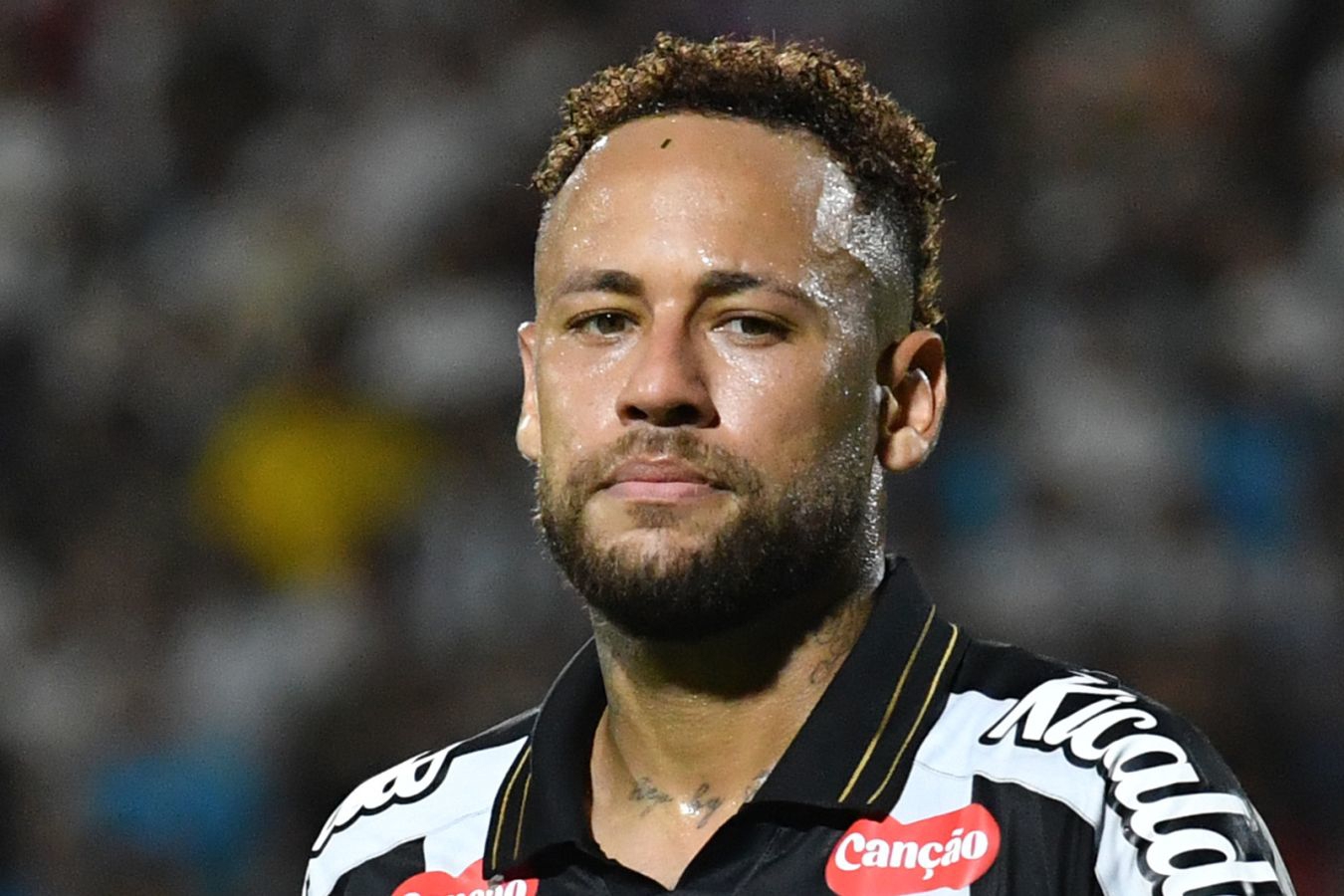 پاسخ تند نیمار به انتقادها: سرتان به کار خودتان!