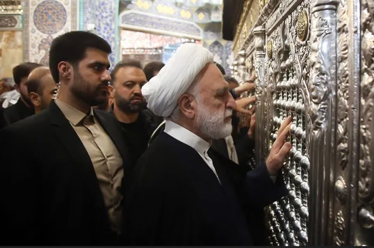 رئیس قوه قضاییه بارگاه مطهر کریمه اهل بیت (ع) را زیارت کرد