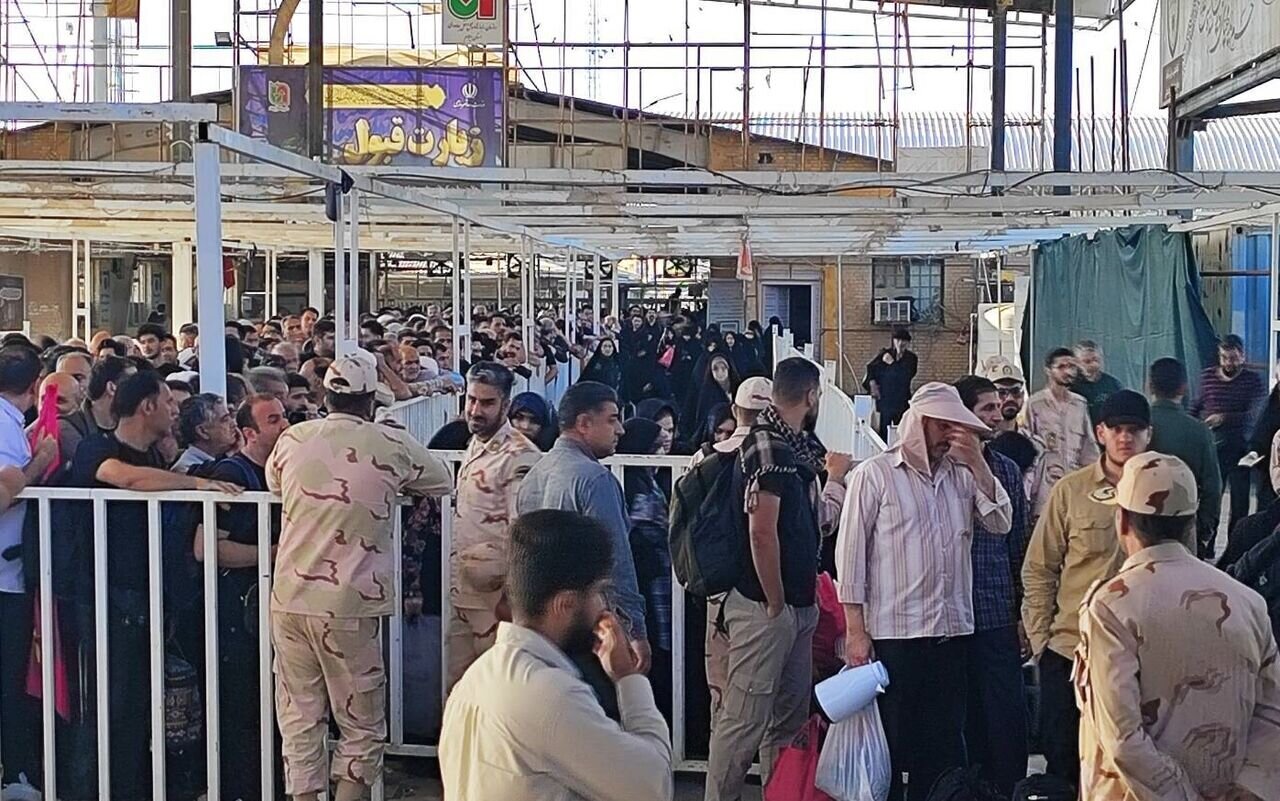 ببینید | ‏ استقبال خاص عراقی‌ها از ایرانی‌ها در مرز مهران